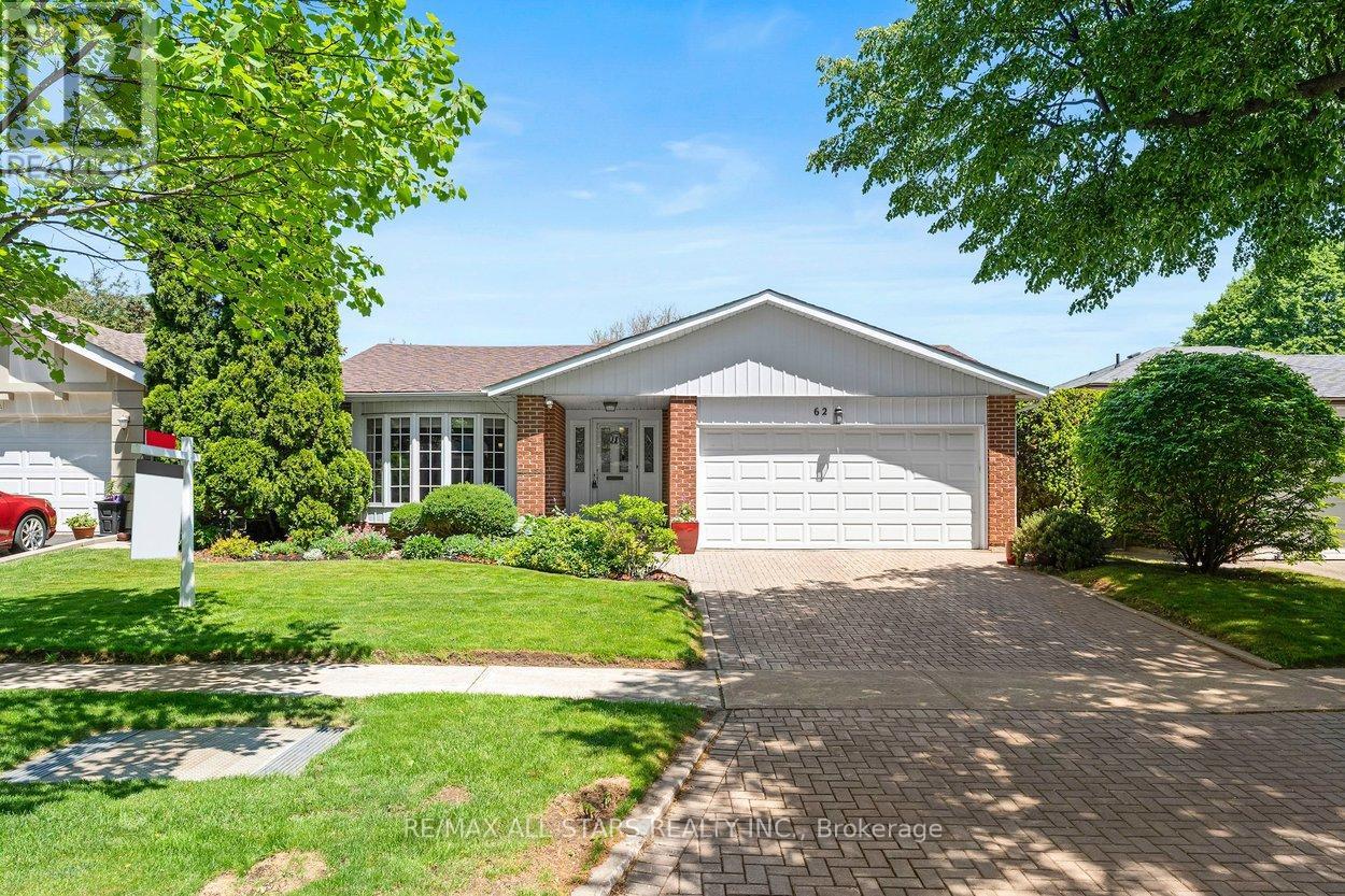 62 DEERBROOK TRAIL, Toronto, Ontario
