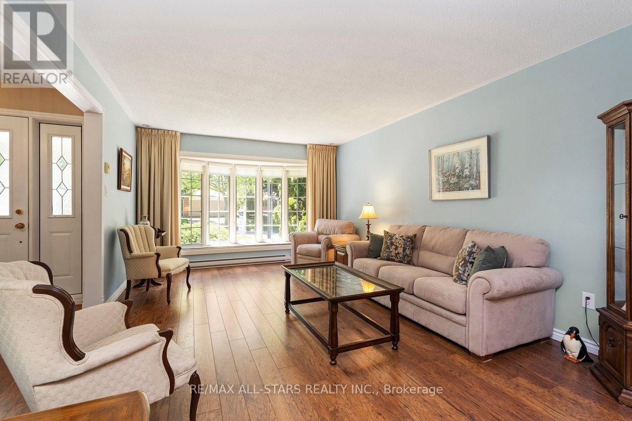 62 Deerbrook Trail, Toronto, Ontario  M1W 1V4 - Photo 10 - E13249074