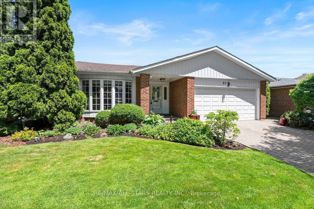 62 Deerbrook Trail, Toronto, Ontario  M1W 1V4 - Photo 2 - E13249074