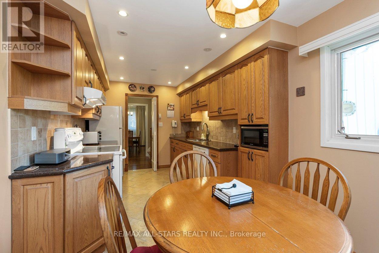 62 Deerbrook Trail, Toronto, Ontario  M1W 1V4 - Photo 27 - E13249074