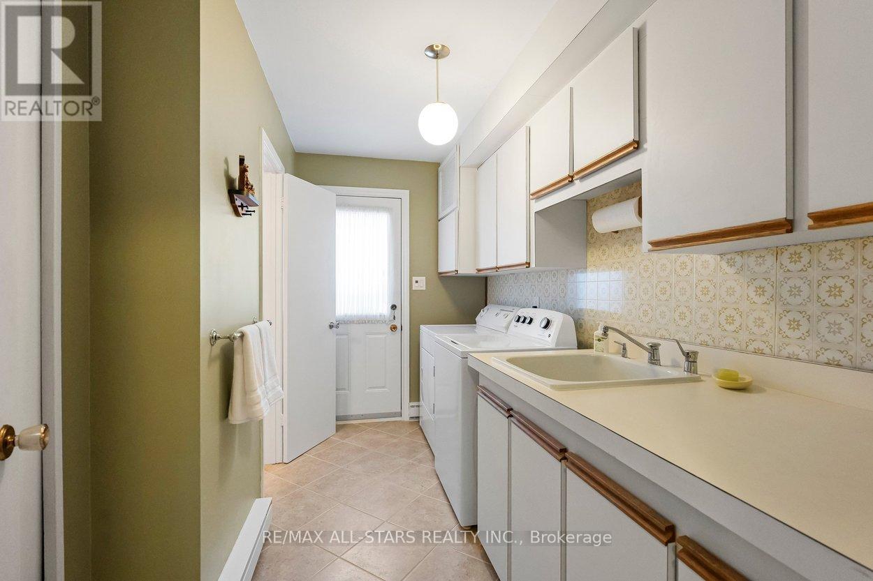 62 Deerbrook Trail, Toronto, Ontario  M1W 1V4 - Photo 32 - E13249074