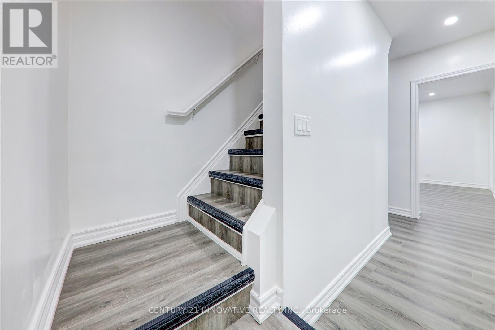 35 Cotton Avenue, Toronto, Ontario  M1K 1Z5 - Photo 17 - E13249148