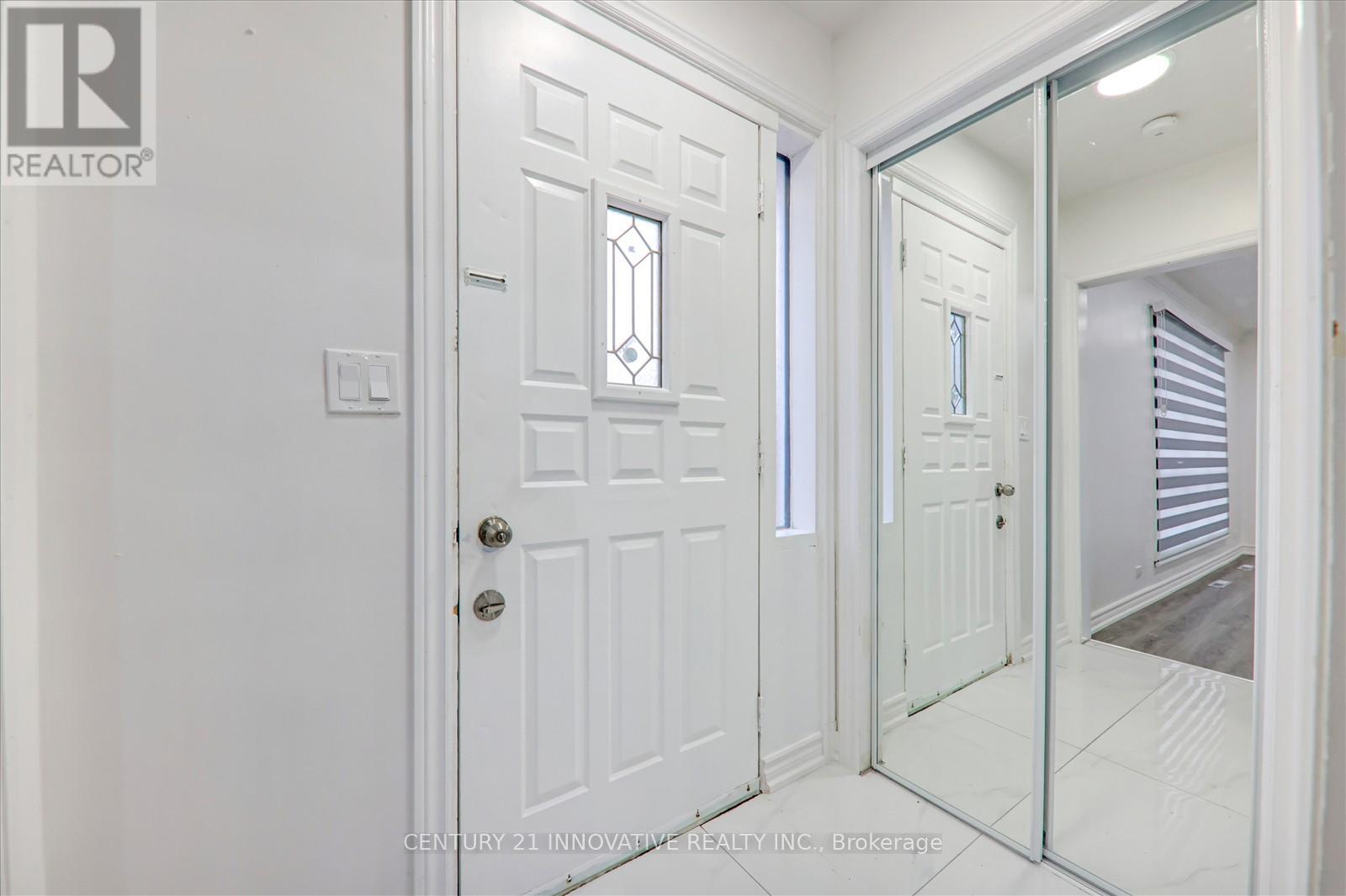 35 Cotton Avenue, Toronto, Ontario  M1K 1Z5 - Photo 5 - E13249148