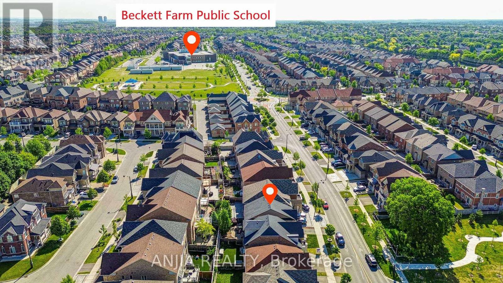 8 Beckett Avenue, Markham, Ontario  L6C 0N5 - Photo 4 - N13248998