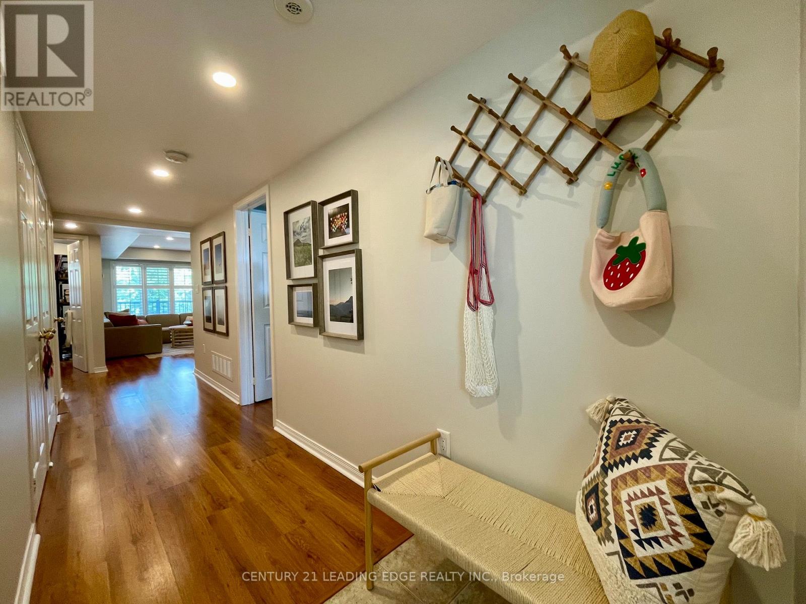 2083 Bur Oak Avenue, Markham, Ontario  L6E 0C6 - Photo 3 - N13249000