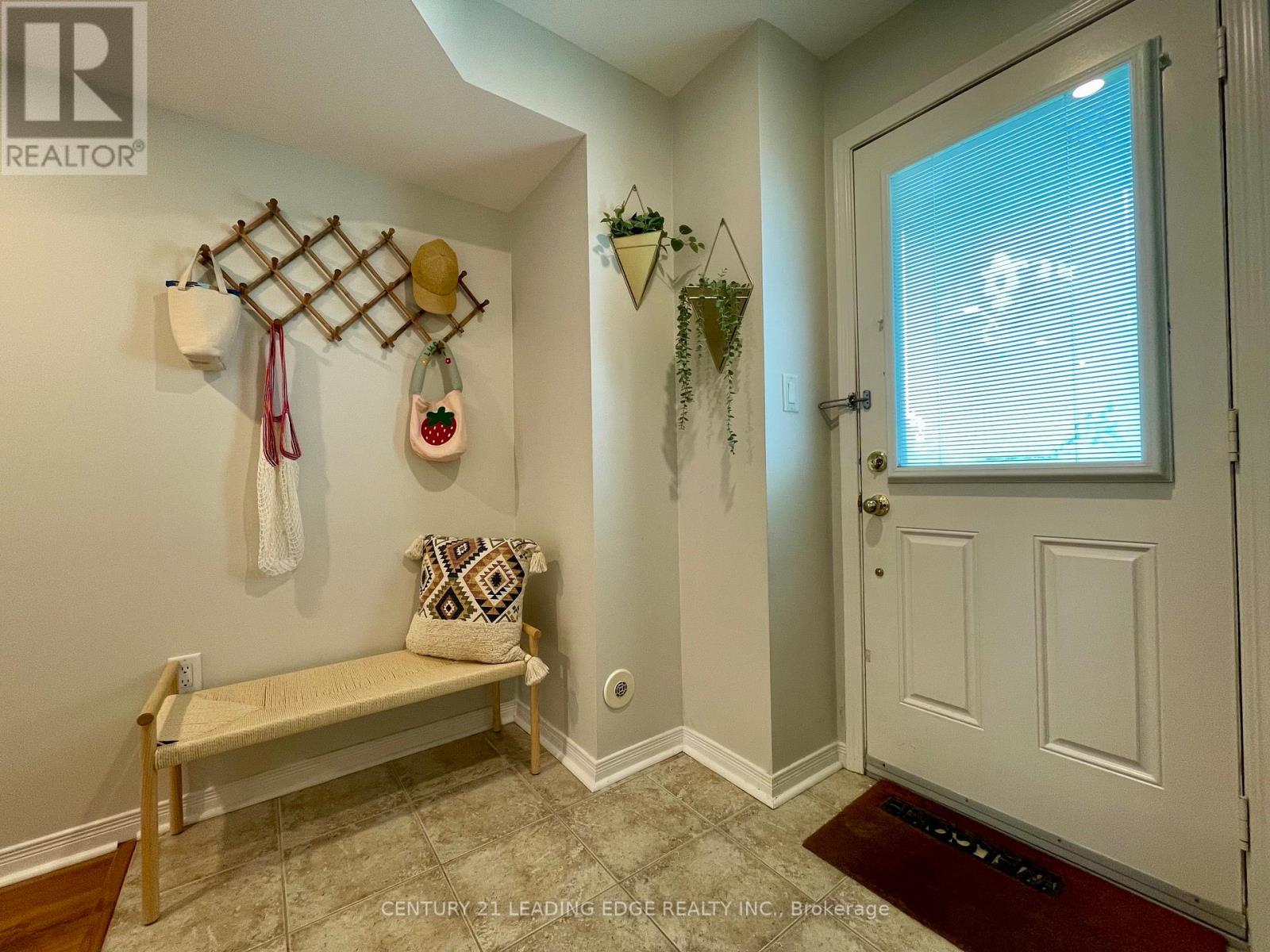 2083 Bur Oak Avenue, Markham, Ontario  L6E 0C6 - Photo 4 - N13249000