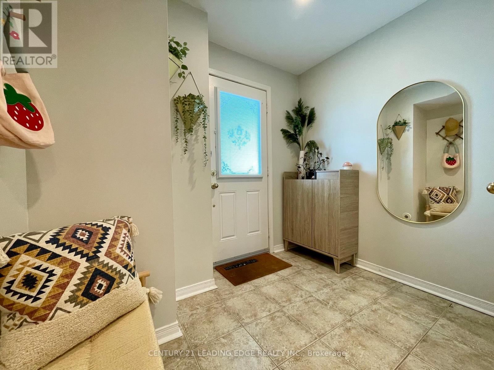 2083 Bur Oak Avenue, Markham, Ontario  L6E 0C6 - Photo 5 - N13249000