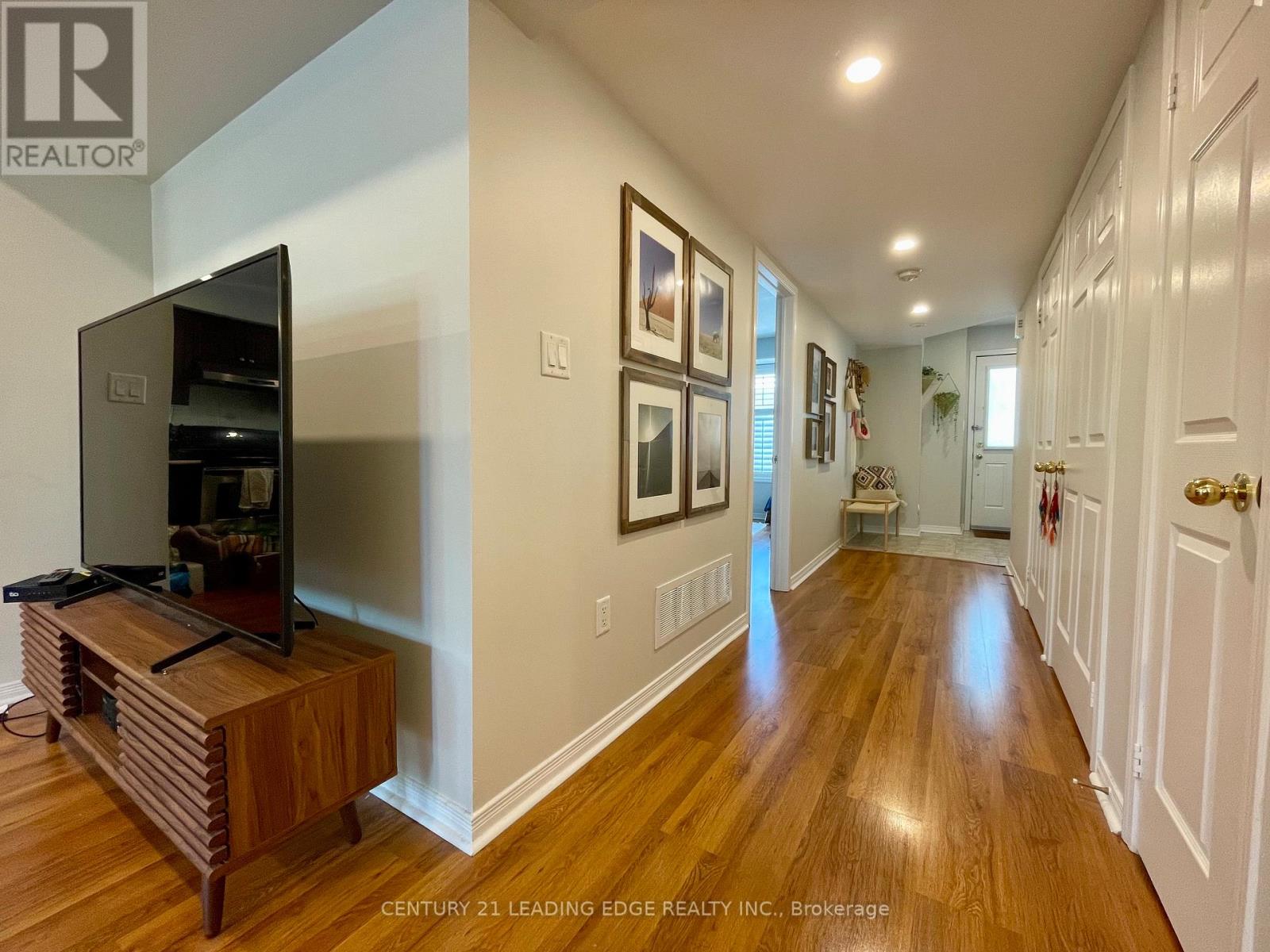 2083 Bur Oak Avenue, Markham, Ontario  L6E 0C6 - Photo 6 - N13249000
