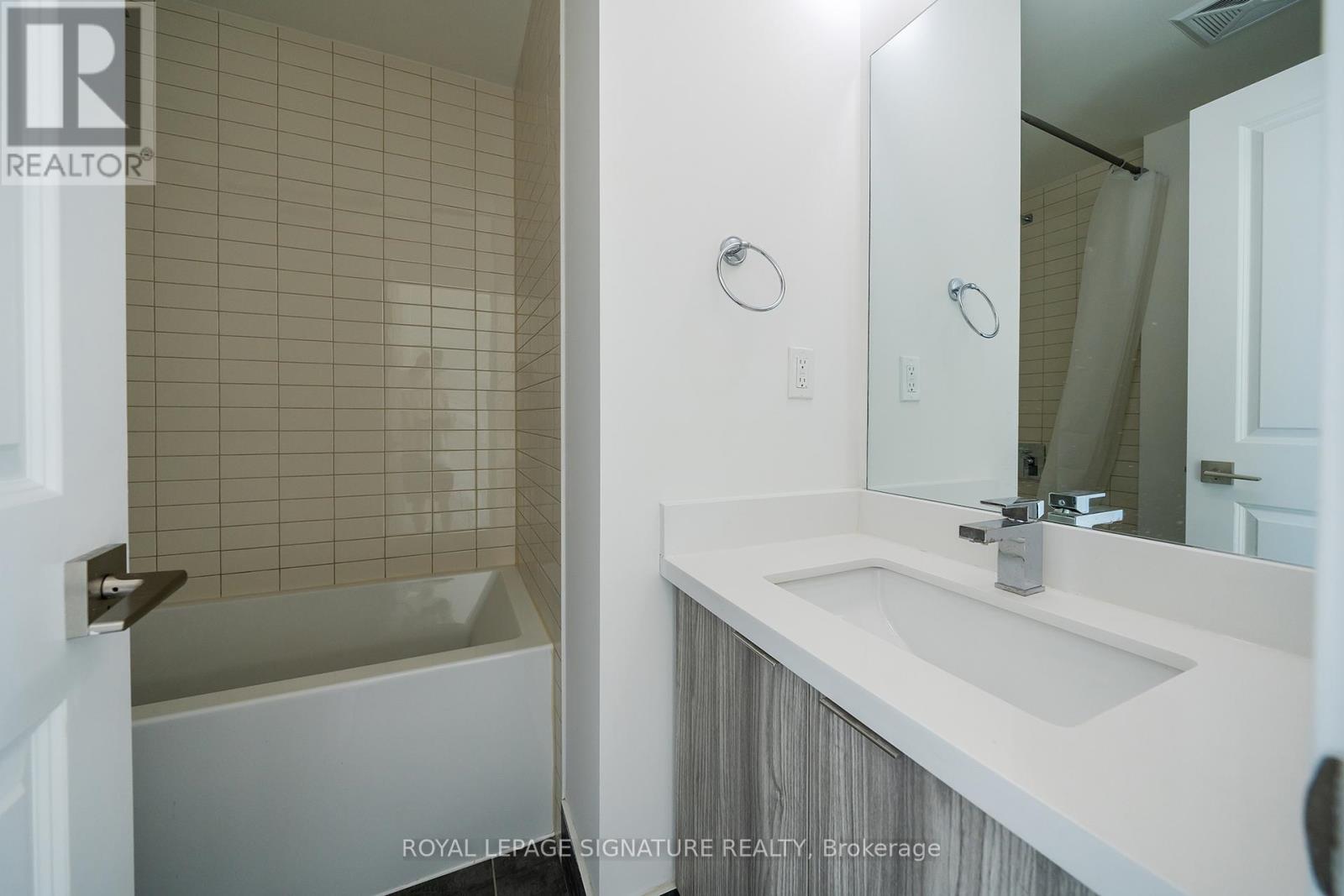 3707 - 2916 Highway 7 Road, Vaughan, Ontario  L4K 0K6 - Photo 12 - N13249124