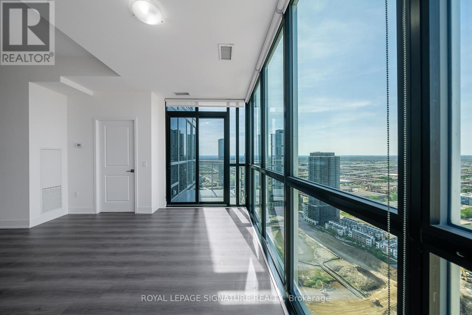 3707 - 2916 Highway 7 Road, Vaughan, Ontario  L4K 0K6 - Photo 4 - N13249124
