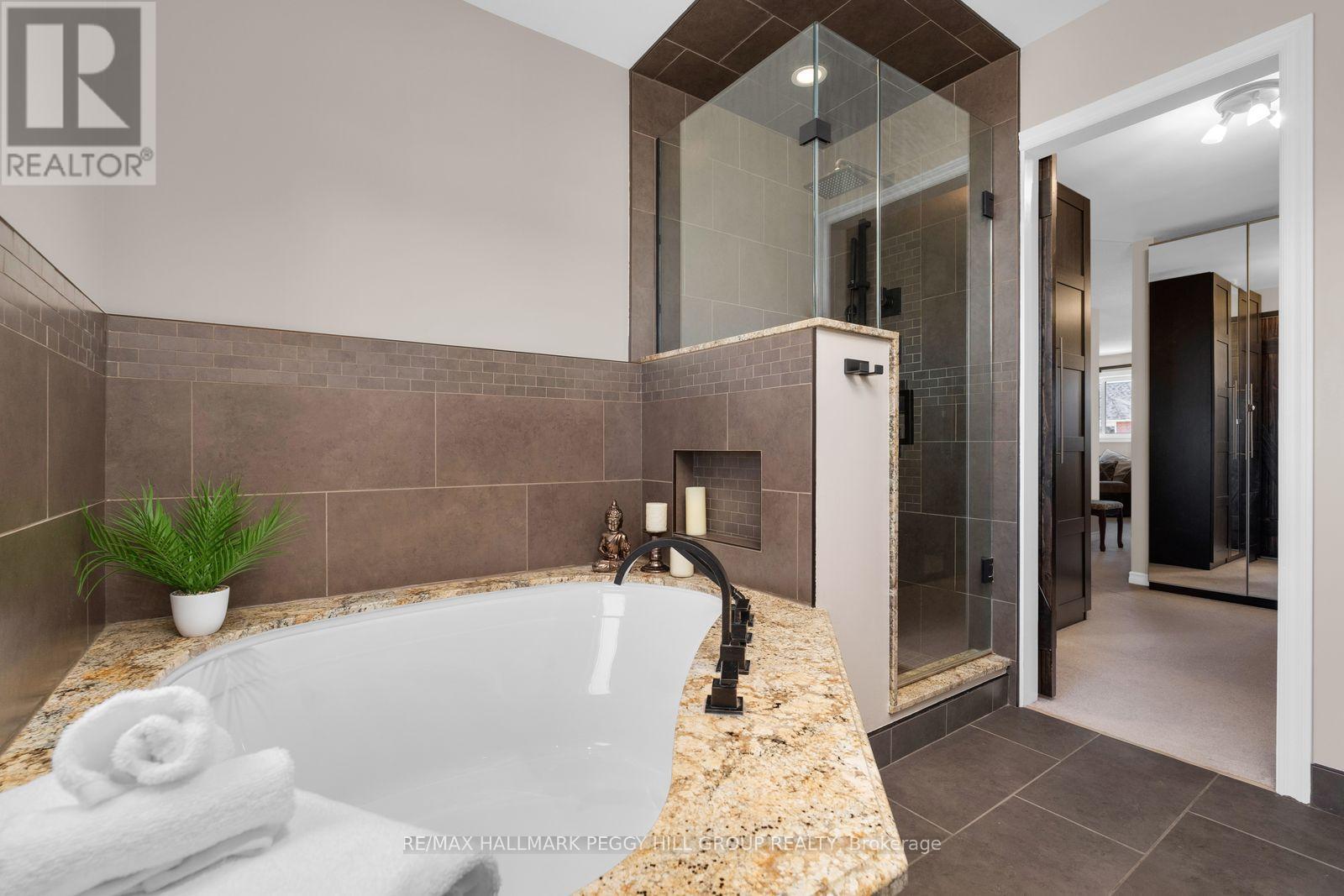 99 Golden Meadow Road, Barrie (Bayshore), Ontario  L4N 7G3 - Photo 16 - S13249114