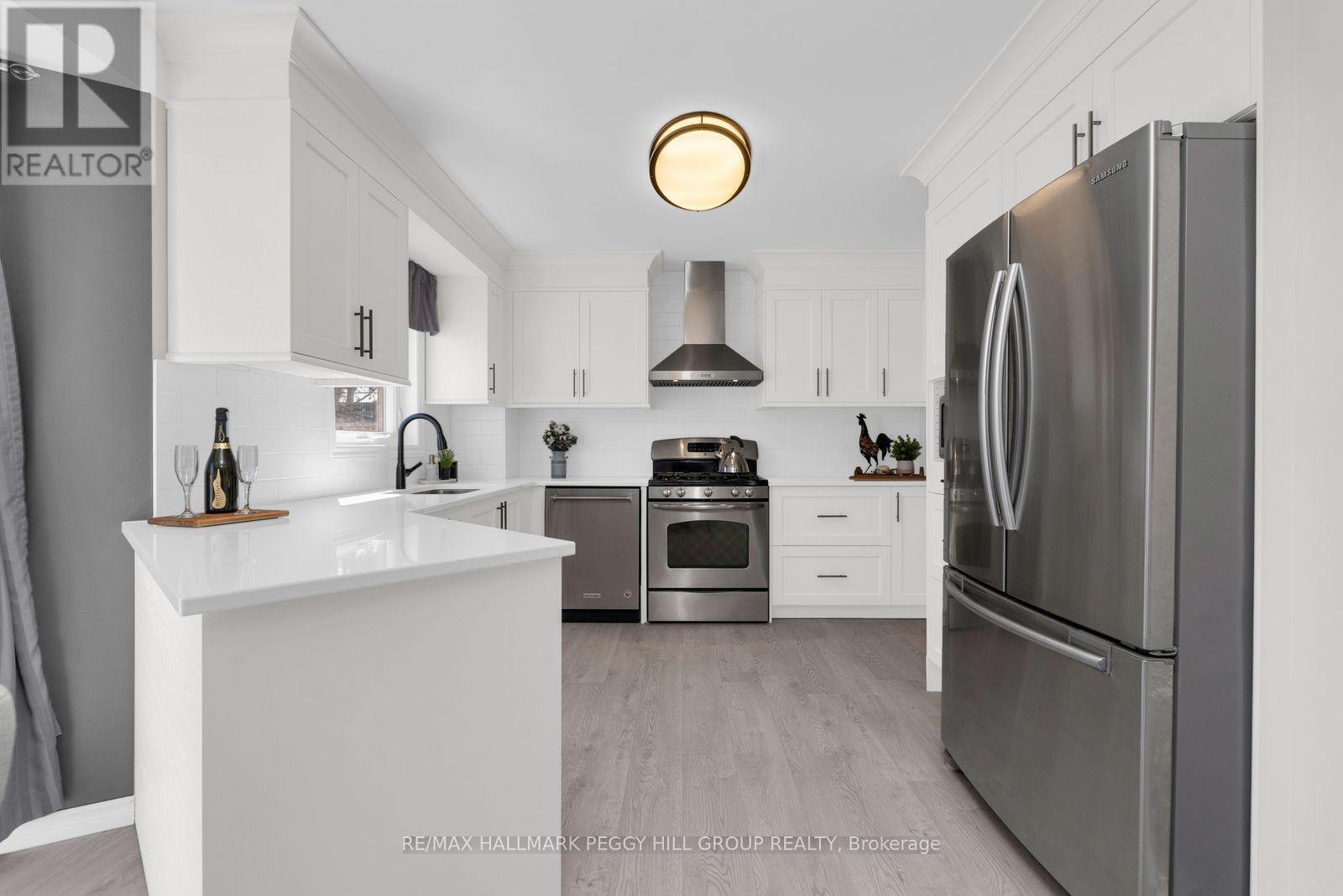 99 Golden Meadow Road, Barrie (Bayshore), Ontario  L4N 7G3 - Photo 6 - S13249114