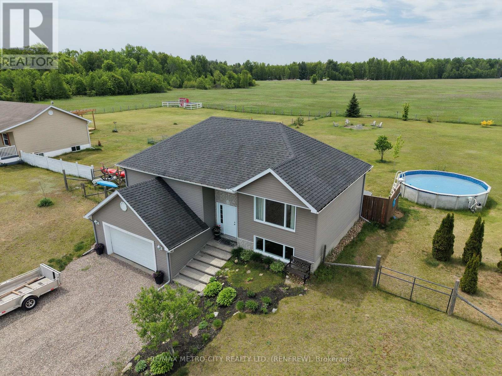 2431 Eady Road, Horton, Ontario  K7V 3Z6 - Photo 4 - X12852856