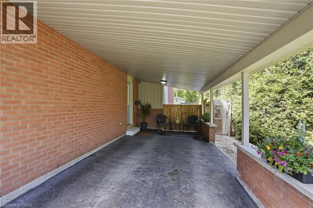 345 Erindale Drive, Burlington, Ontario  L7L 4T3 - Photo 4 - 40837236