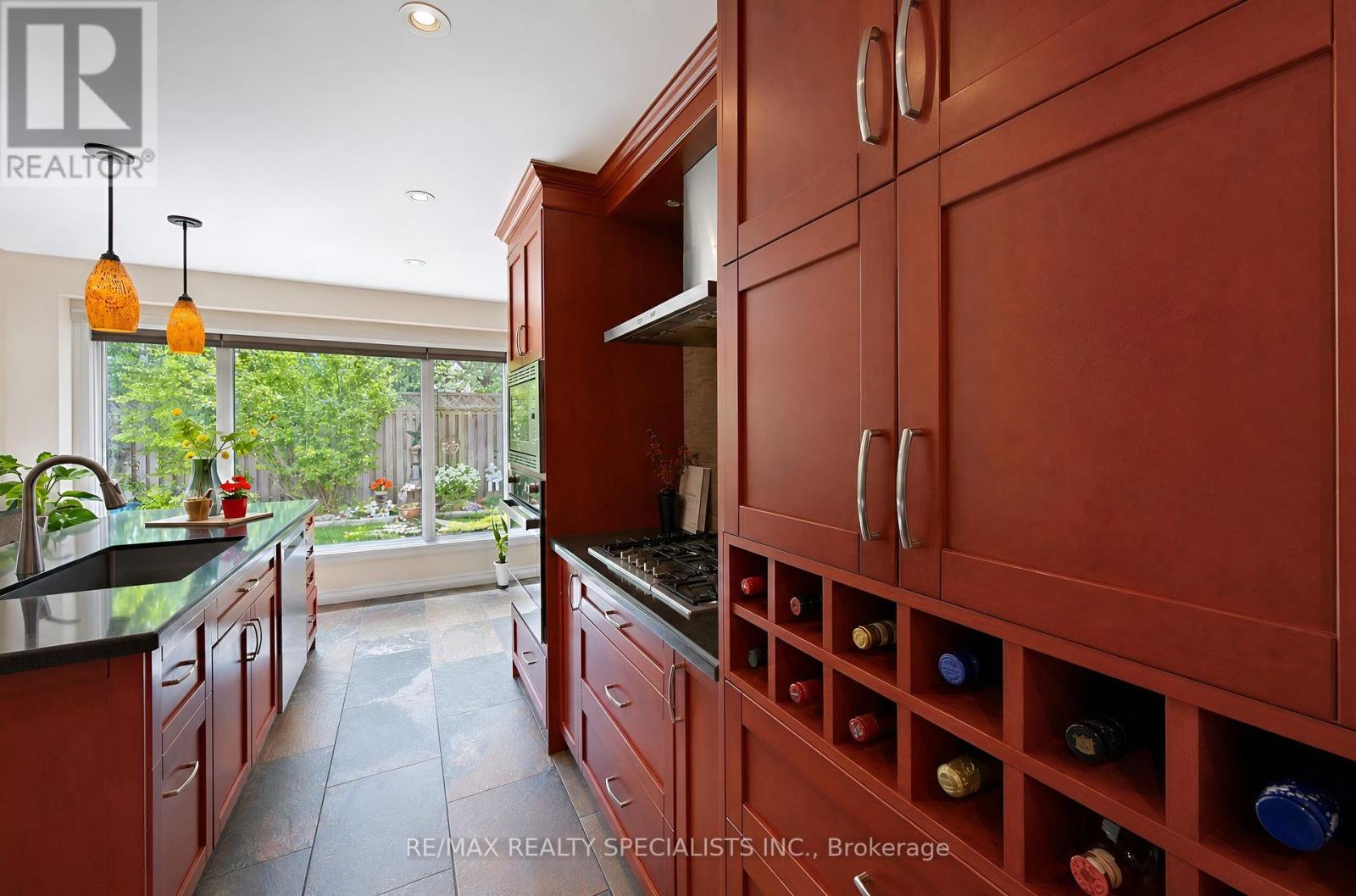 3048 Tours Road, Mississauga, Ontario  L5N 3J1 - Photo 11 - W13248818