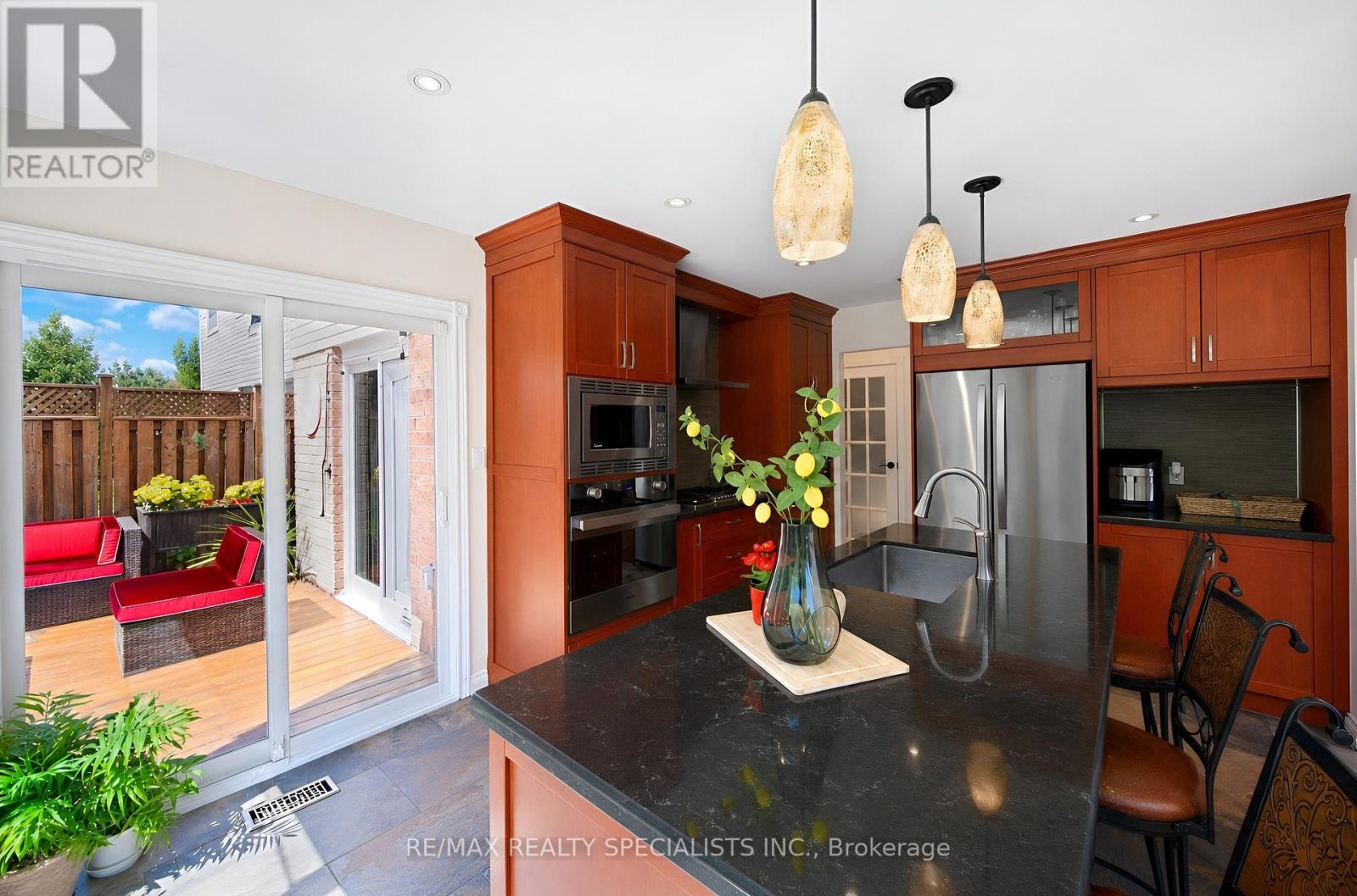3048 Tours Road, Mississauga, Ontario  L5N 3J1 - Photo 13 - W13248818