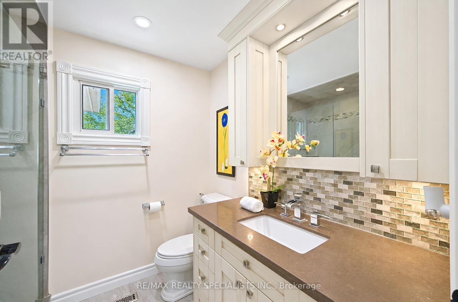 3048 Tours Road, Mississauga, Ontario  L5N 3J1 - Photo 24 - W13248818