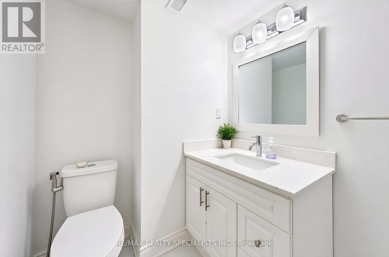 3048 Tours Road, Mississauga, Ontario  L5N 3J1 - Photo 39 - W13248818