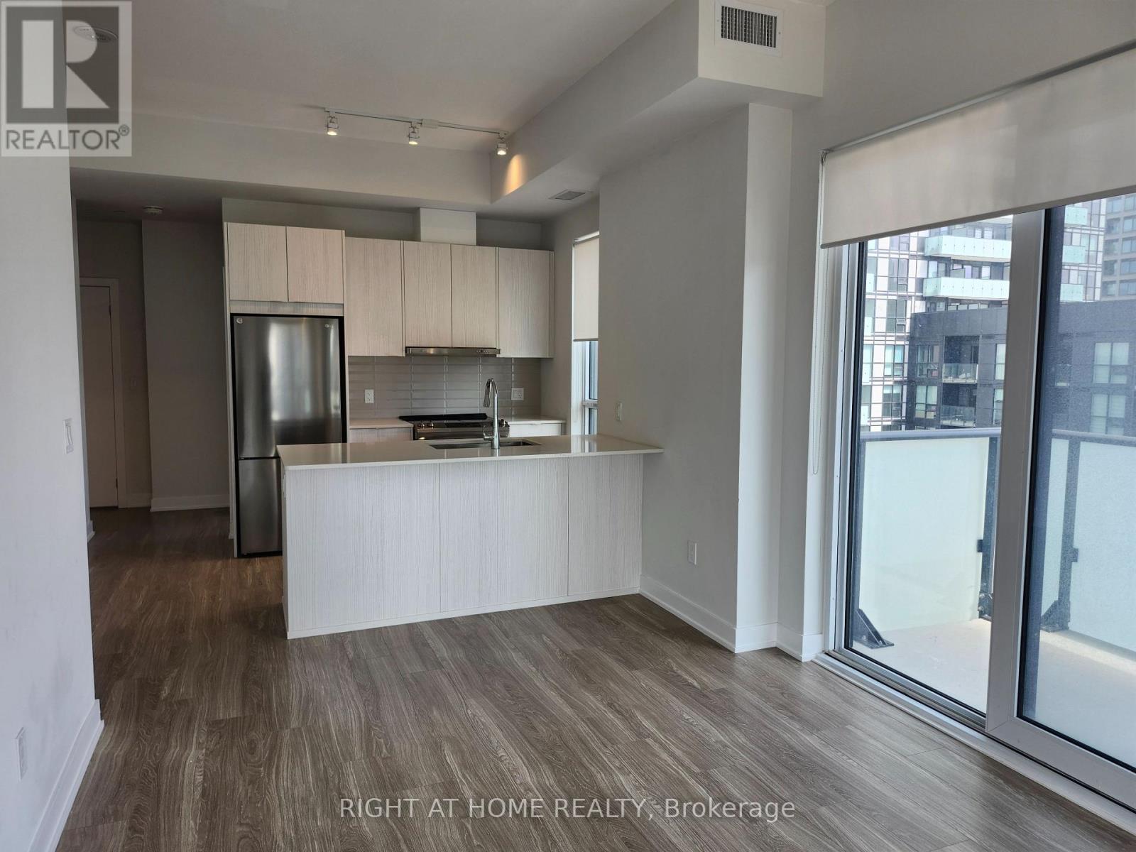 906 - 4130 Parkside Villge Drive, Mississauga, Ontario  L5B 3M8 - Photo 10 - W13248850