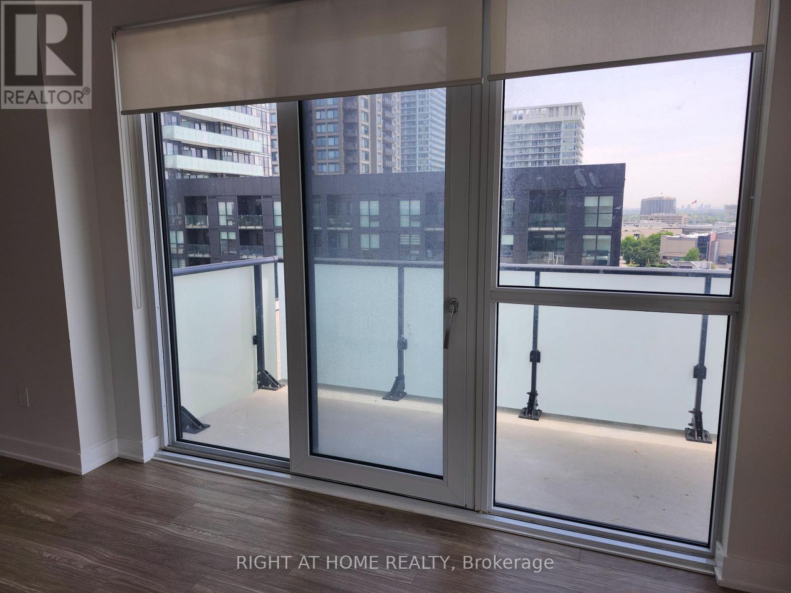 906 - 4130 Parkside Villge Drive, Mississauga, Ontario  L5B 3M8 - Photo 18 - W13248850