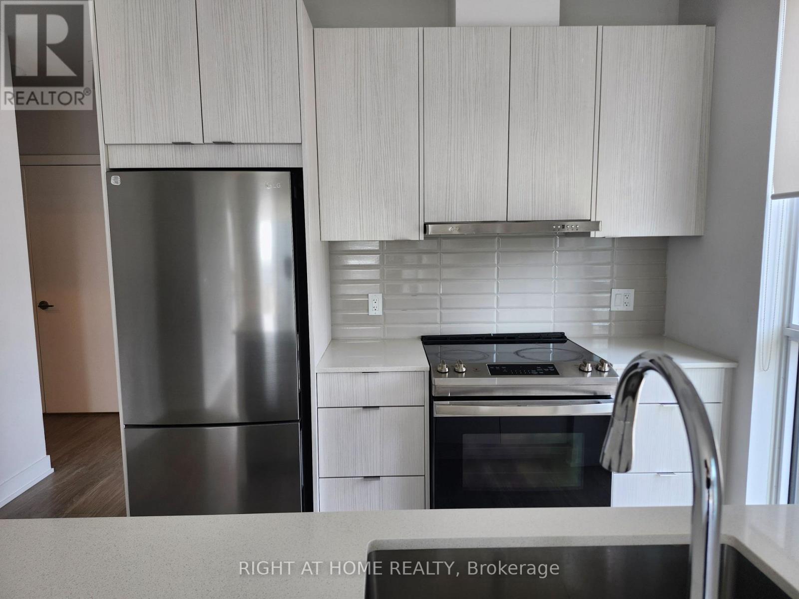 906 - 4130 Parkside Villge Drive, Mississauga, Ontario  L5B 3M8 - Photo 6 - W13248850