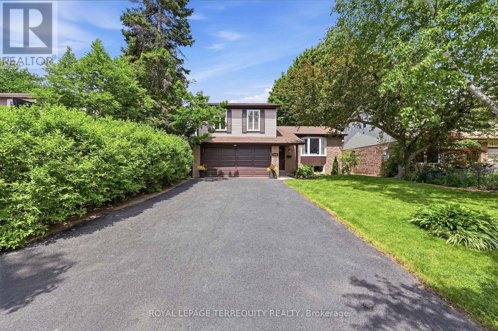 2609 OAK ROW CRESCENT, Mississauga, Ontario
