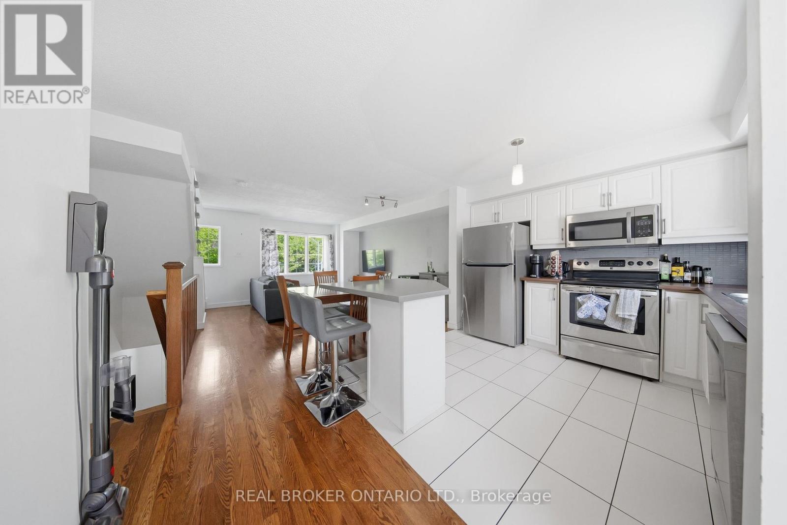 2 - 201 Tenth Street, Toronto, Ontario  M8V 4C7 - Photo 13 - W13249026