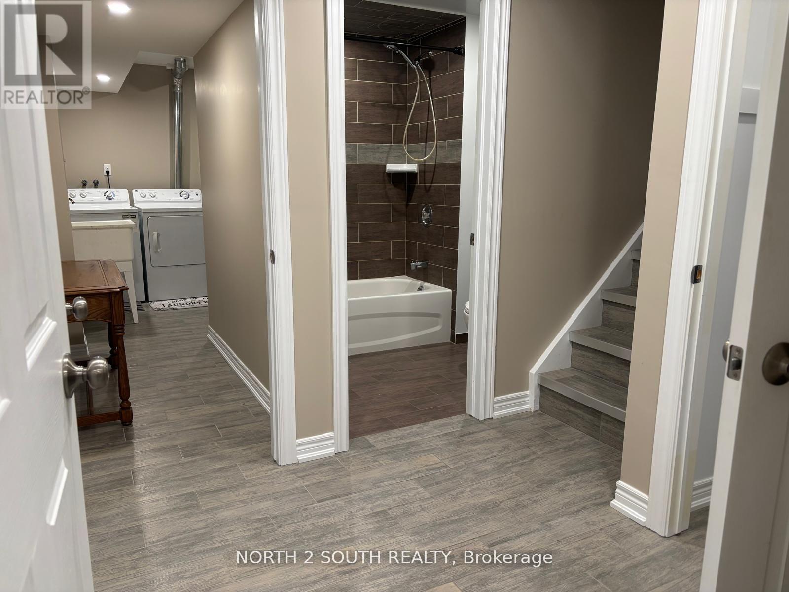 Bsmt - 23 Vanwood Crescent, Brampton, Ontario  L6P 2X3 - Photo 10 - W13249052