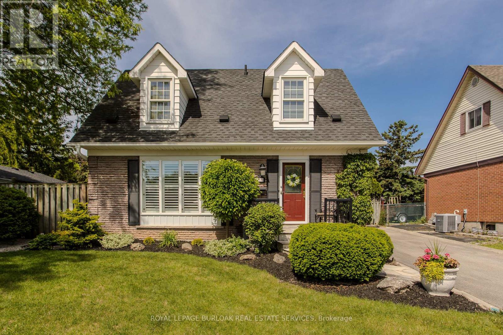 1319 JANINA BOULEVARD, Burlington, Ontario