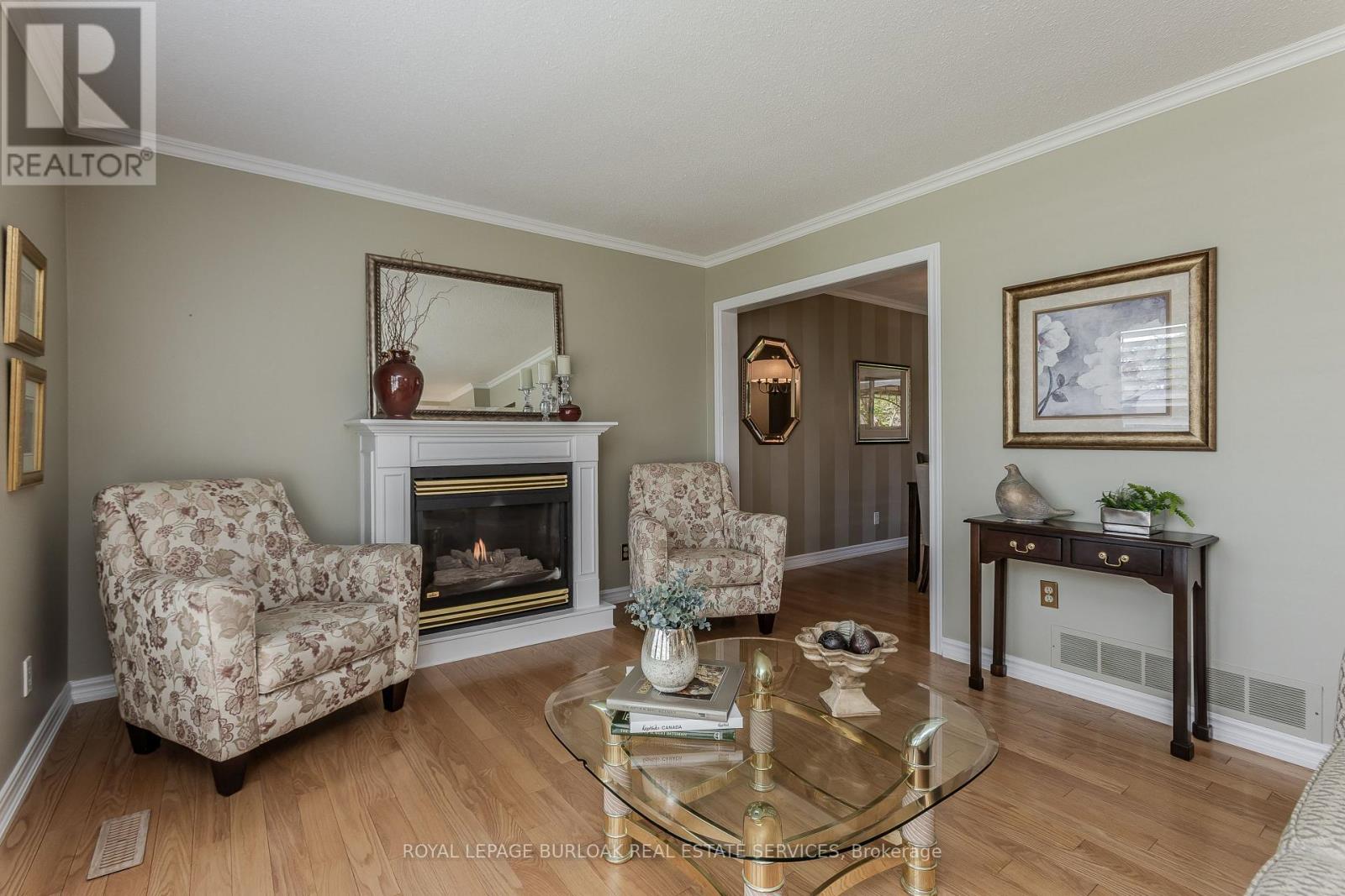 1319 Janina Boulevard, Burlington, Ontario  L7P 1K5 - Photo 10 - W13249086