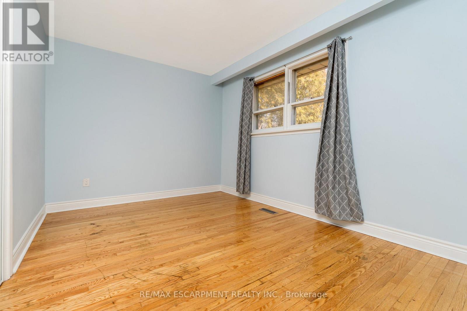 113 Poynter Drive, Toronto, Ontario  M9R 1L7 - Photo 19 - W13249164