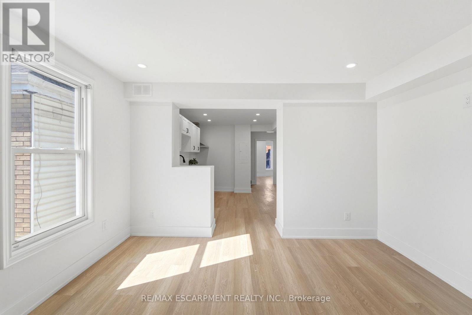 968 Main Street E, Hamilton, Ontario  L8M 1M8 - Photo 24 - X13248984