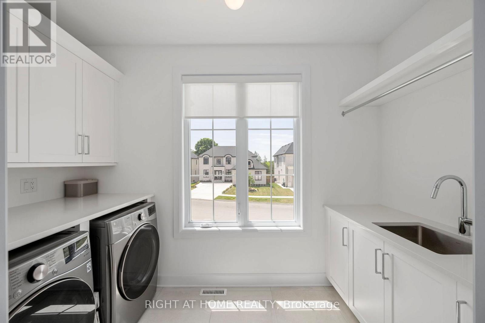 372 Manhattan Drive, London South, Ontario  N6K 0L5 - Photo 35 - X13249044