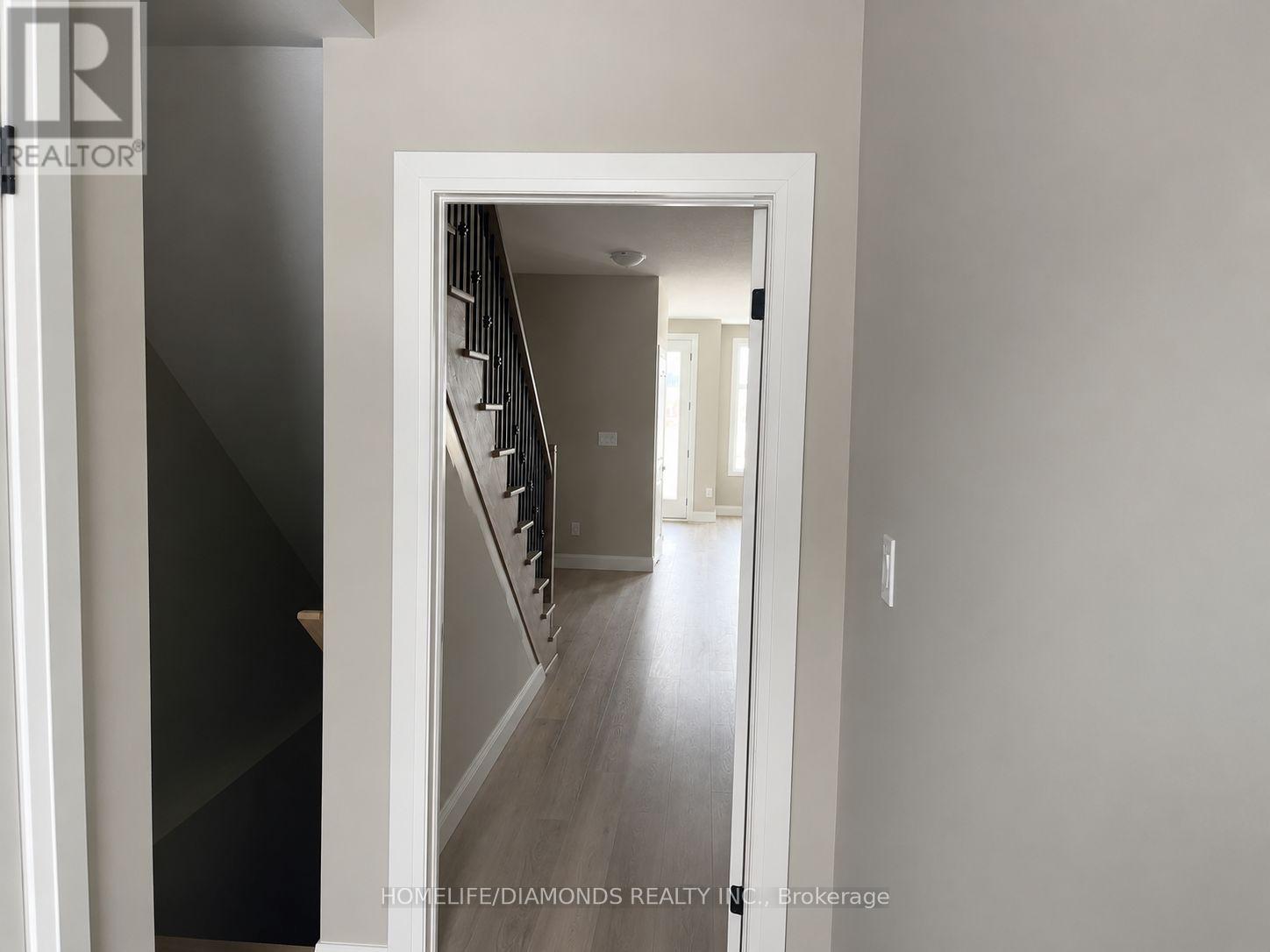 60 Keystone Trail, Welland, Ontario  L3B 5C2 - Photo 6 - X13249050