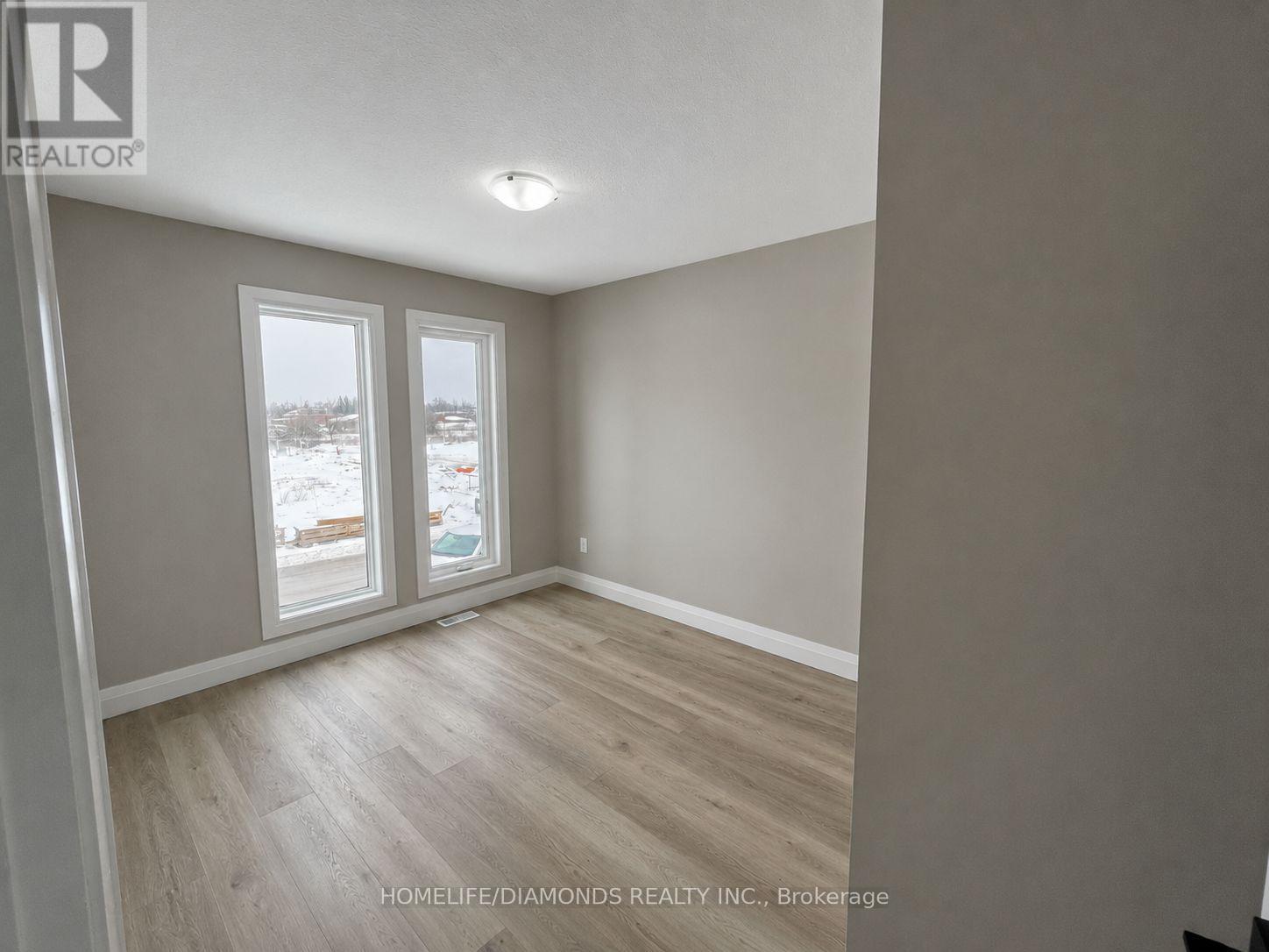 60 Keystone Trail, Welland, Ontario  L3B 5C2 - Photo 7 - X13249050