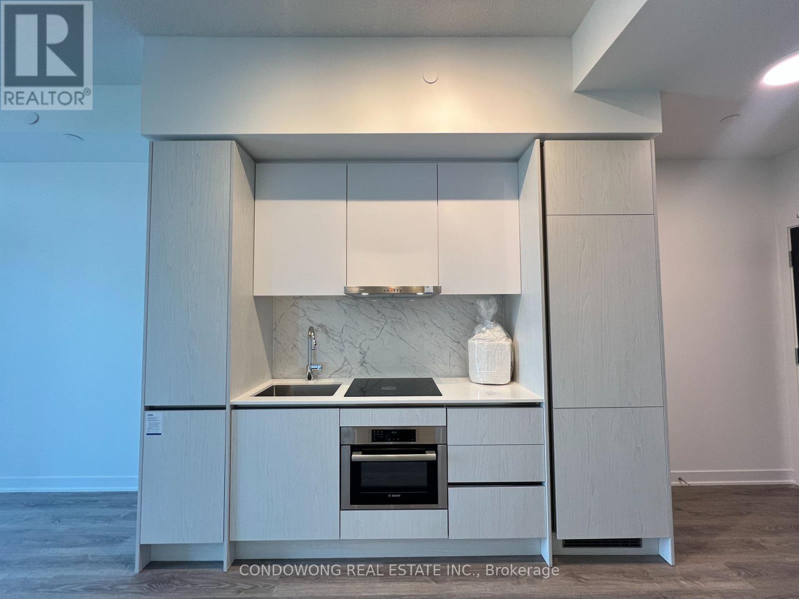 2515 - 180 Front Street E, Toronto, Ontario  M5A 0A9 - Photo 3 - C13243416