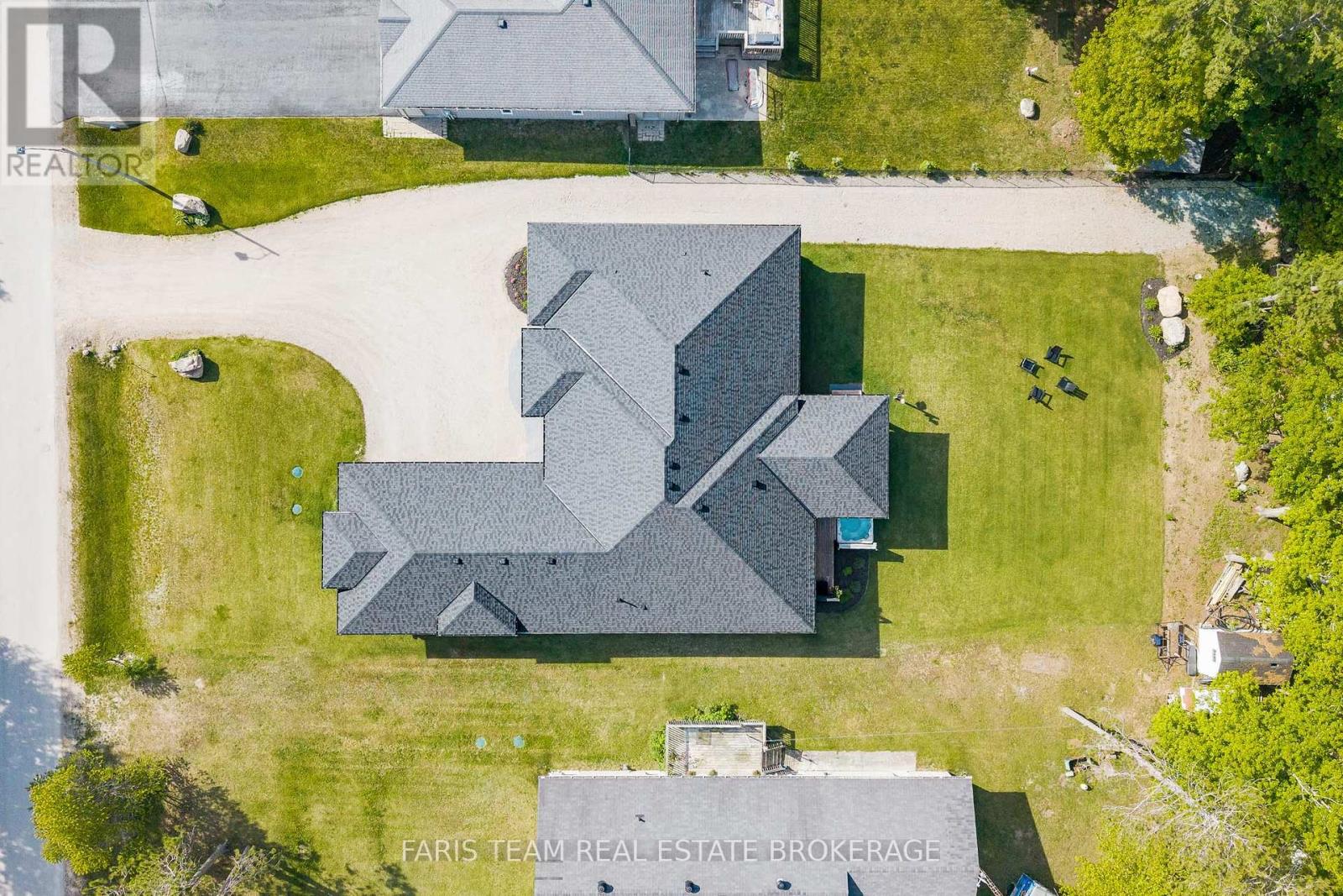 7 Reynolds Road, Tiny, Ontario  L0L 2T0 - Photo 49 - S12857816