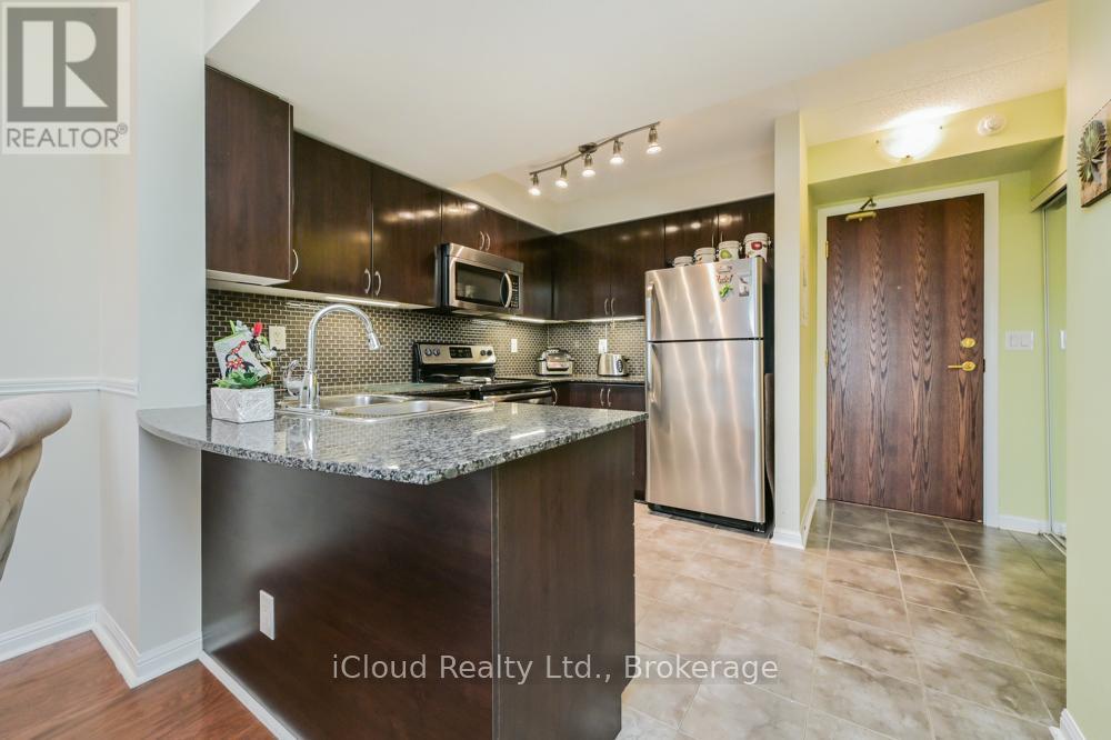 301 - 65 Via Rosedale, Brampton, Ontario L6R 3N8 - Photo 8 - W12872672