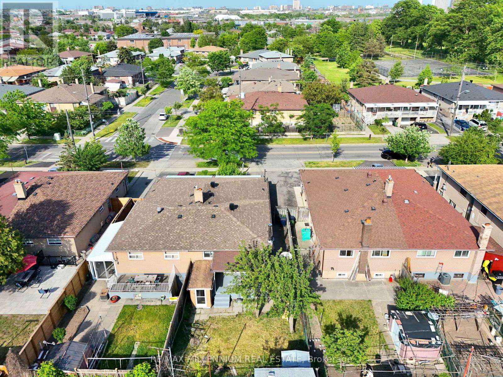 120 Duncanwoods Drive, Toronto, Ontario  M9L 2E1 - Photo 41 - W13218462