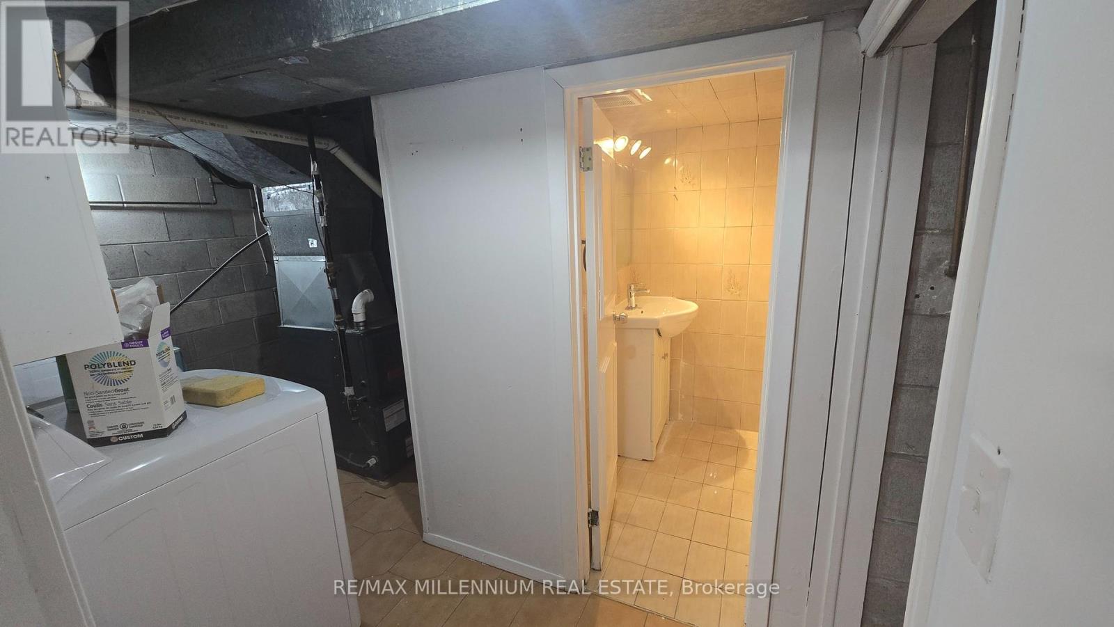 120 Duncanwoods Drive, Toronto, Ontario  M9L 2E1 - Photo 36 - W13218462