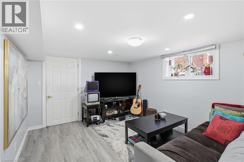 133 Beland Avenue S, Hamilton, Ontario  L8K 3T5 - Photo 34 - 40837220
