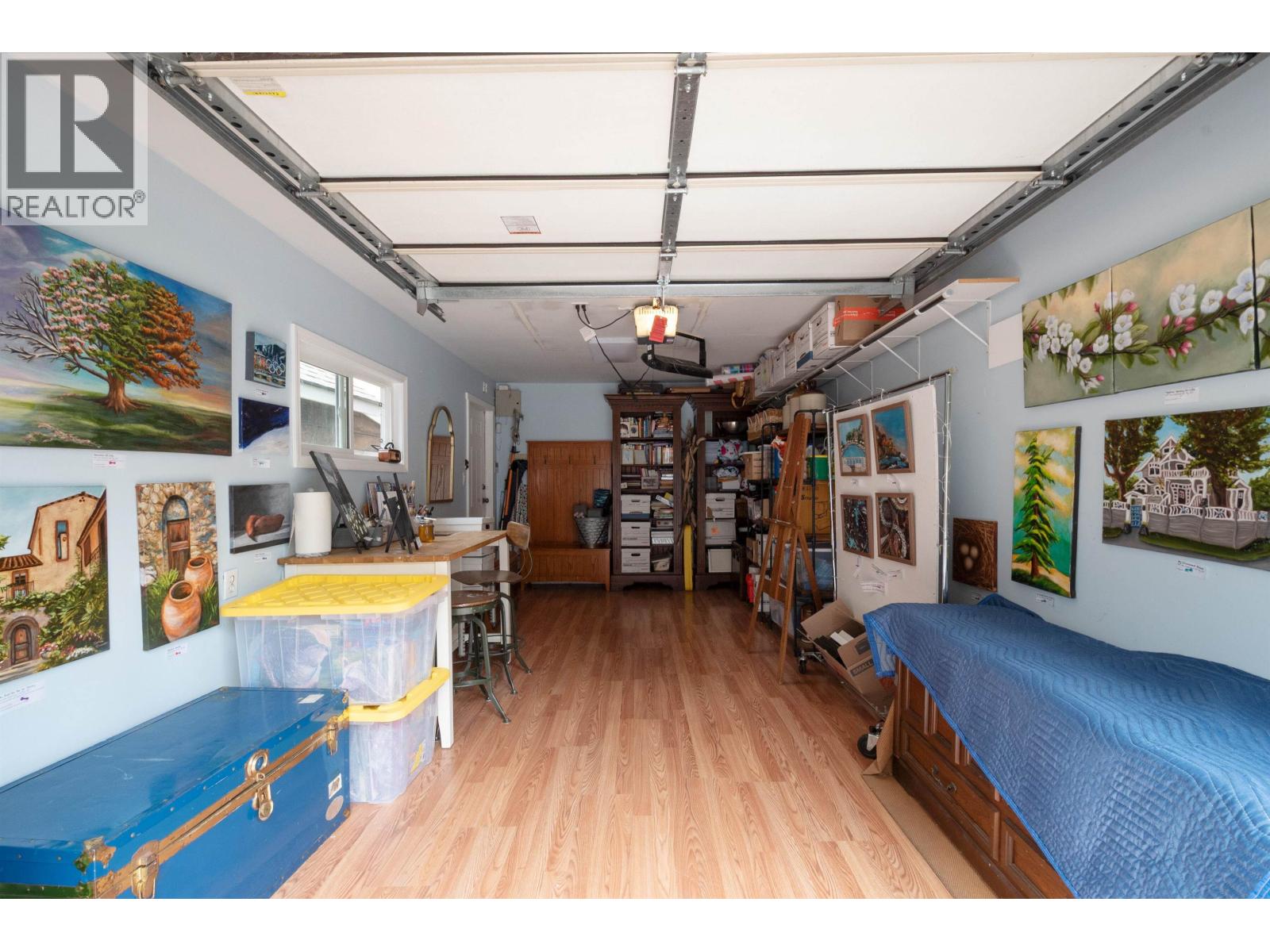 Listing image 25