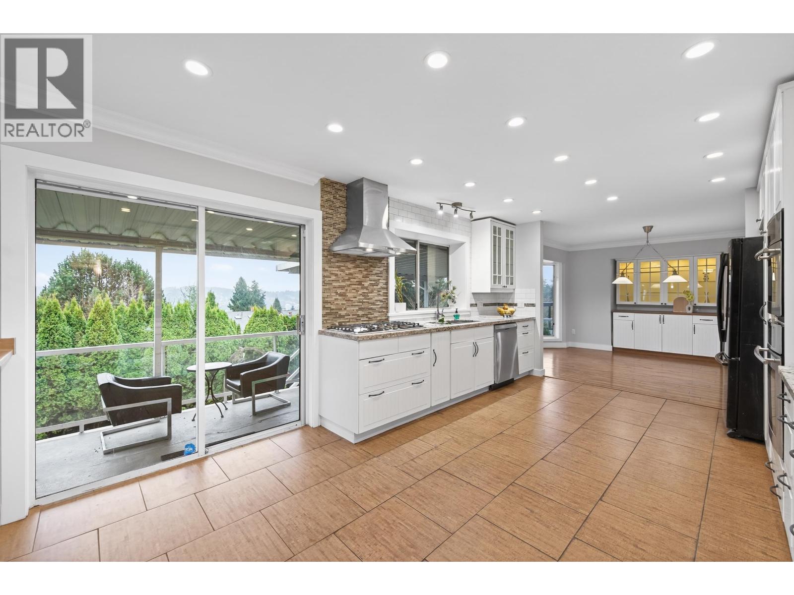 2562 Fuchsia Place, Coquitlam, British Columbia  V3E 2M7 - Photo 9 - R3132702