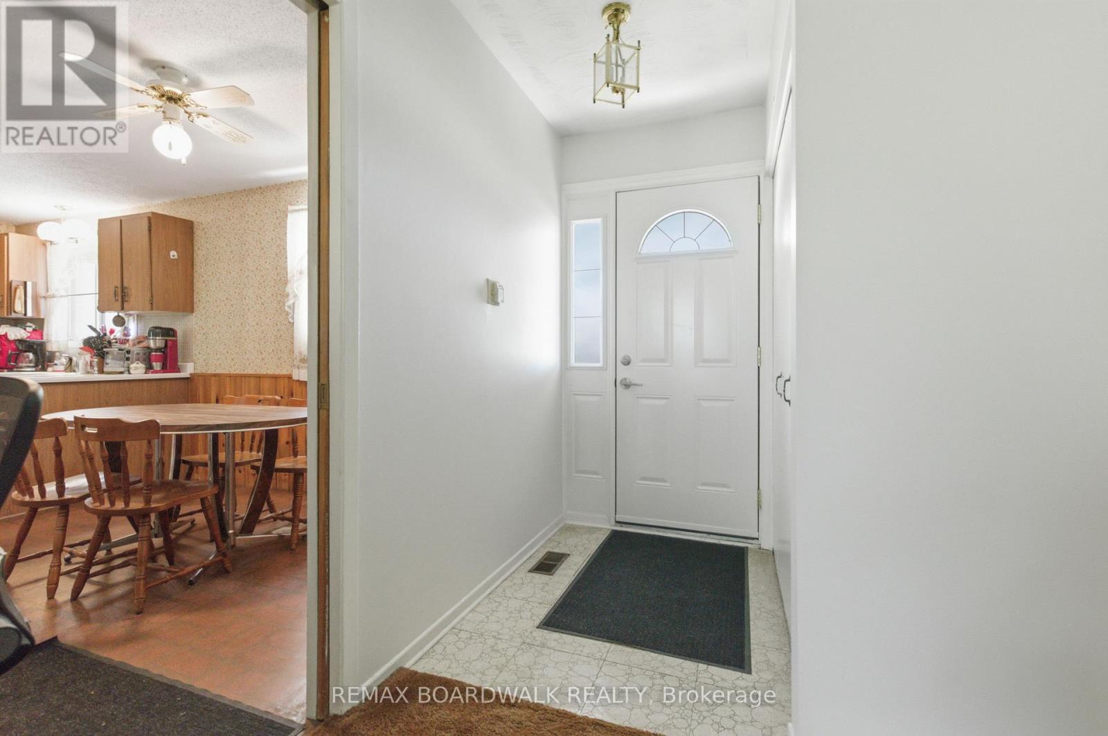 6568 Old Richmond Road, Ottawa, Ontario  K0A 2Z0 - Photo 4 - X13249292