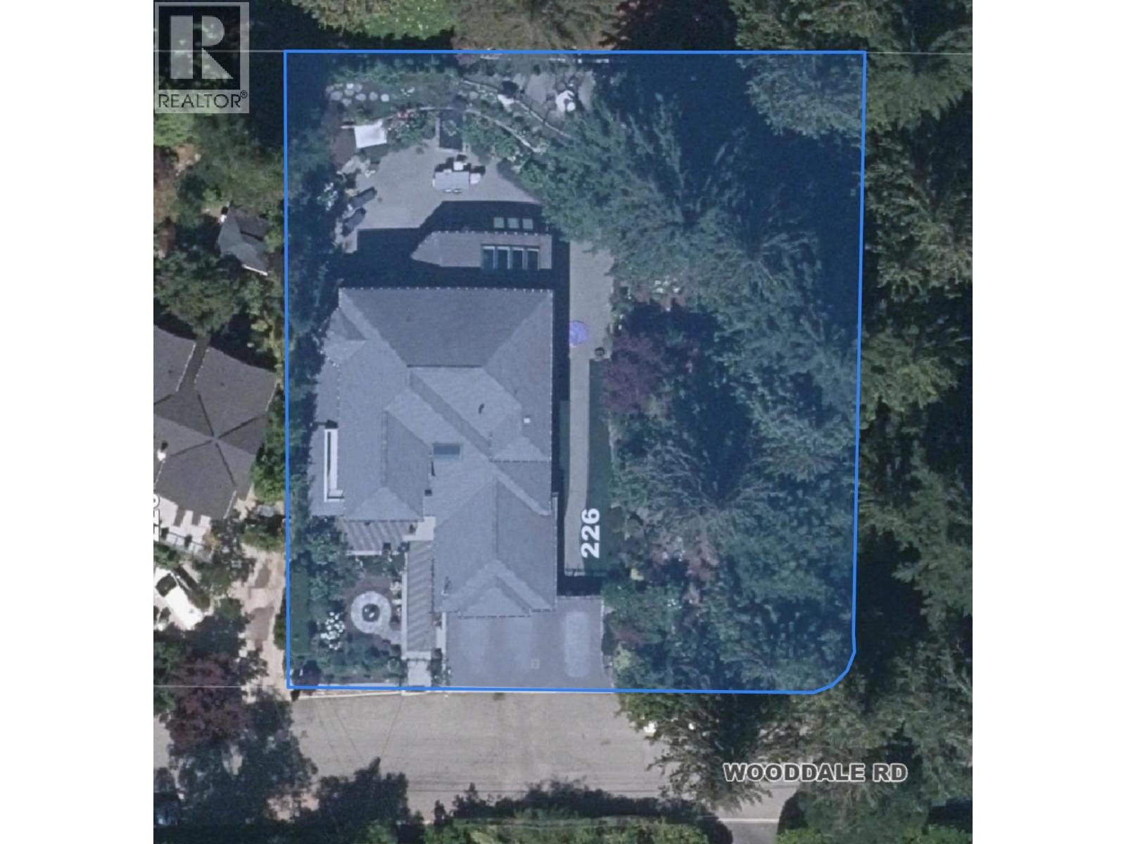 226 Wooddale Road, North Vancouver, British Columbia  V7N 1S5 - Photo 2 - R3101564