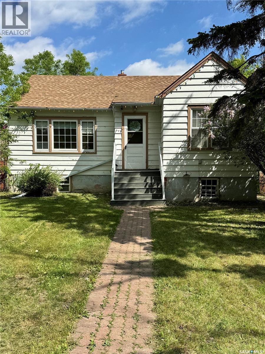 712 Broadway AVENUE, Regina, Saskatchewan