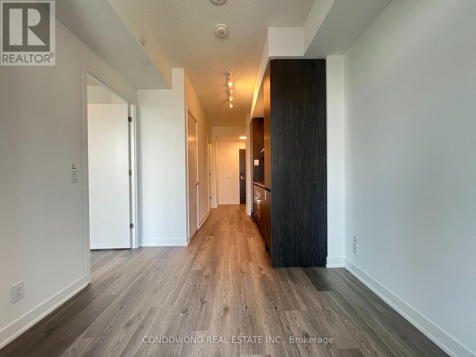 2702 - 180 Front Street E, Toronto, Ontario  M5A 0A9 - Photo 3 - C13243946