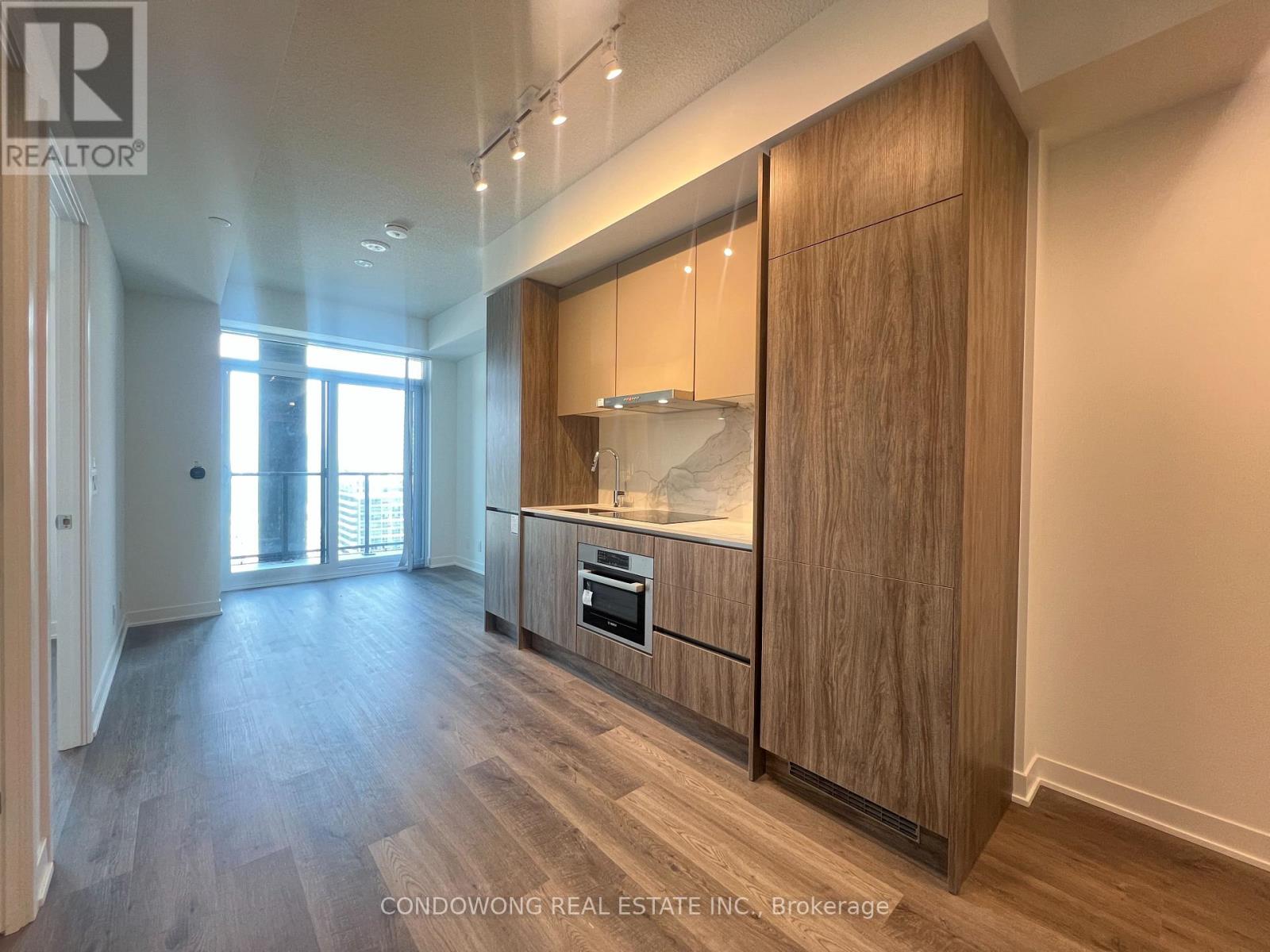 2601 - 180 FRONT STREET E, Toronto, Ontario