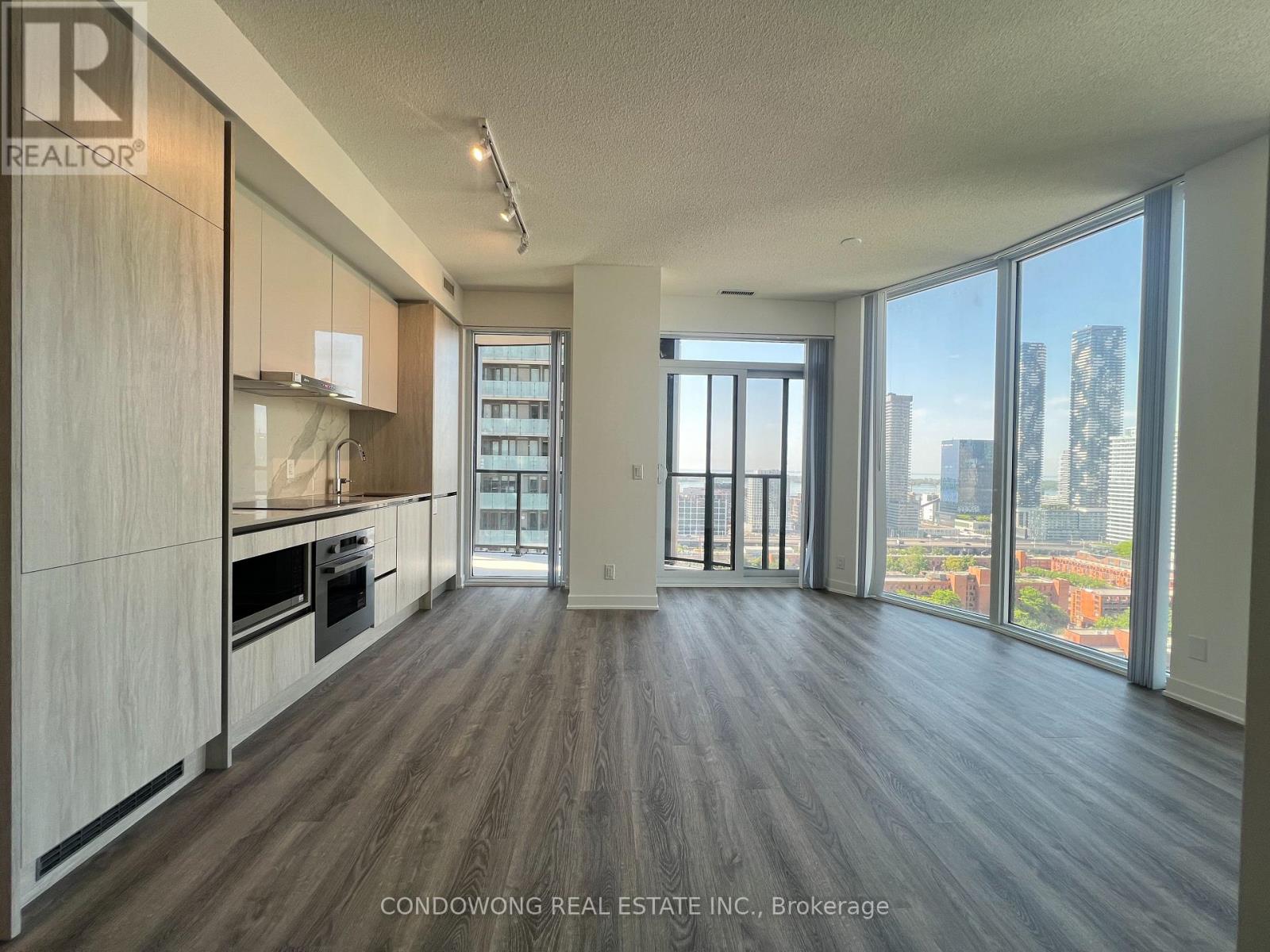 2810 - 180 Front Street E, Toronto, Ontario  M5A 0A9 - Photo 2 - C13245642
