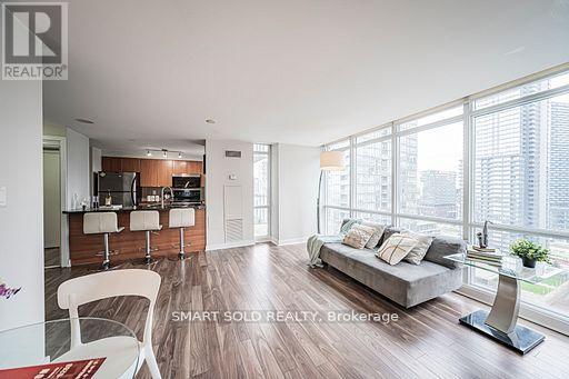 2606 - 11 Brunel Court, Toronto, Ontario  M5V 3Y3 - Photo 3 - C13246080
